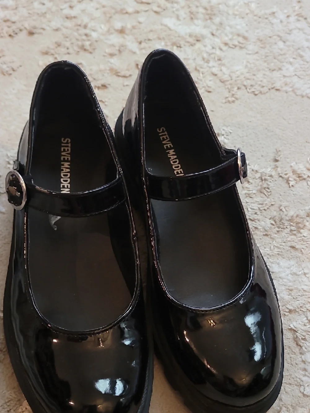 Girls Shoe Bundle Size 3 Zara Pink Sneakers & Steve Madden Black Mary Jane Chunk